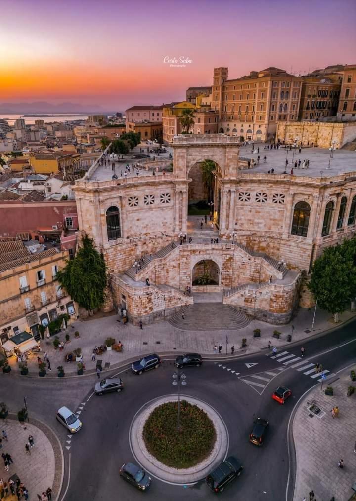 Lu House Appartamento Bastione Cagliari Exterior photo